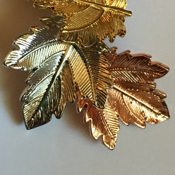 Vintage Autumn Leaf Brooch Pin, Fall Maple Tree Leaves, Gold, Silver, Bronze - Picture 7 of 10